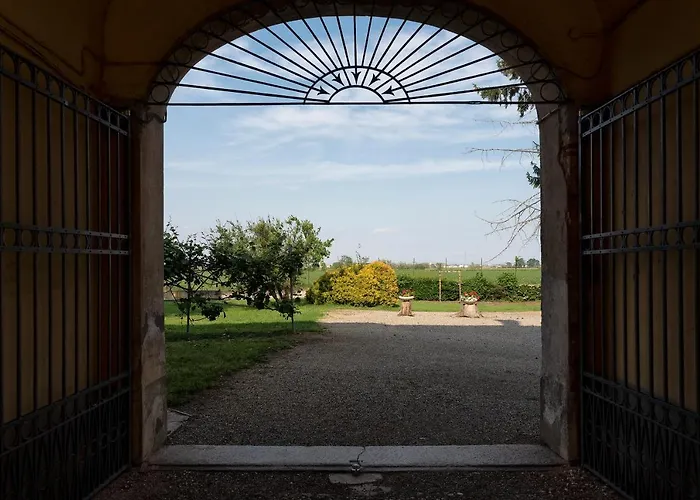 Cascina Graziosa 农家乐 加梅里亚诺